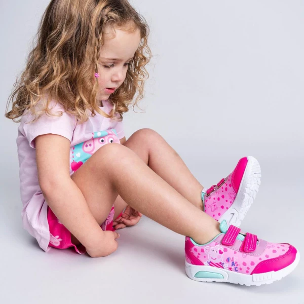 Peppa malac Funtastic LED villogó, világító utcai cipő